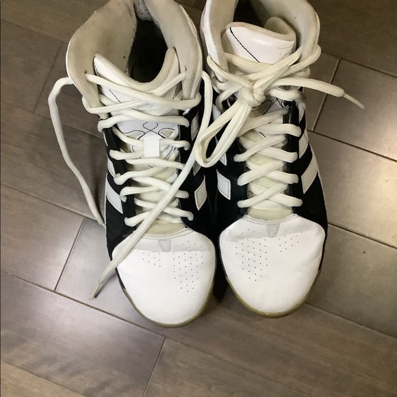 Dwight Howard adipower shoes - Picture 2 of 3